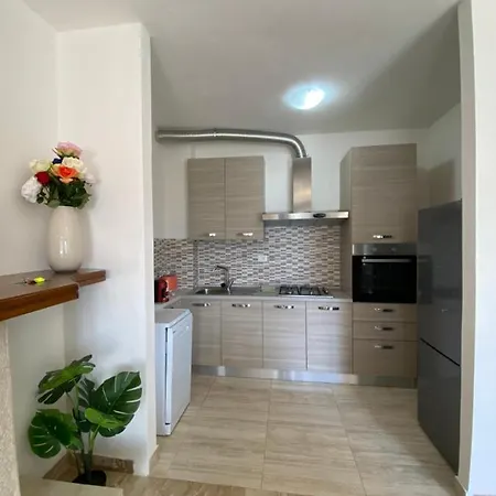 Casa Ahmati Borgo Vesio * トレモージネ